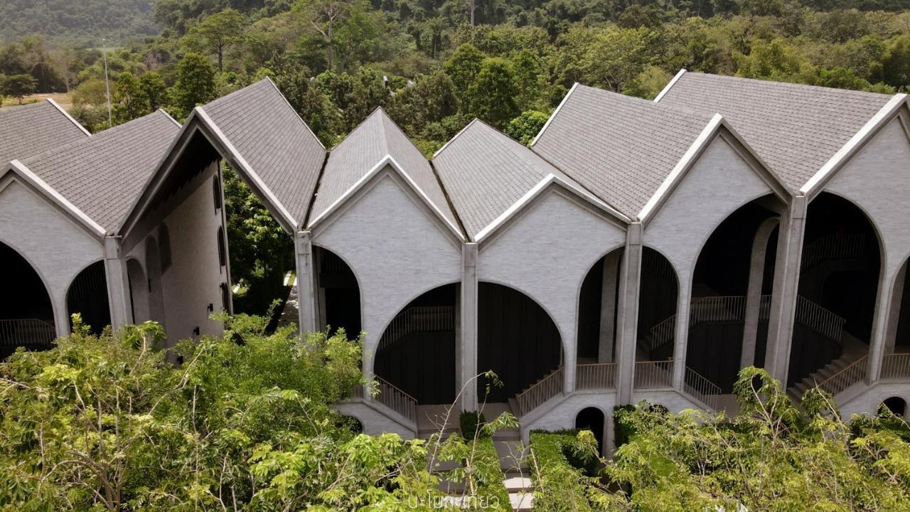 Hotel Labaris Khao Yai Му-Си Экстерьер фото